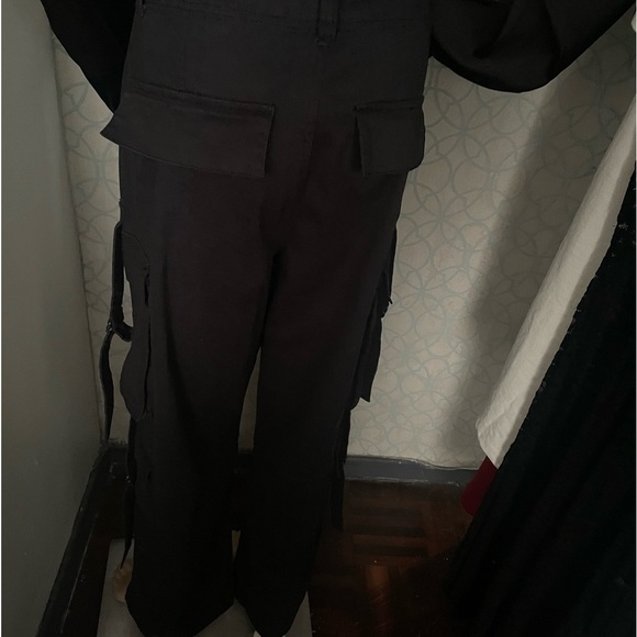 REFUGE stylish Cargo pant casual wear
Size XL - Picture 3 of 7